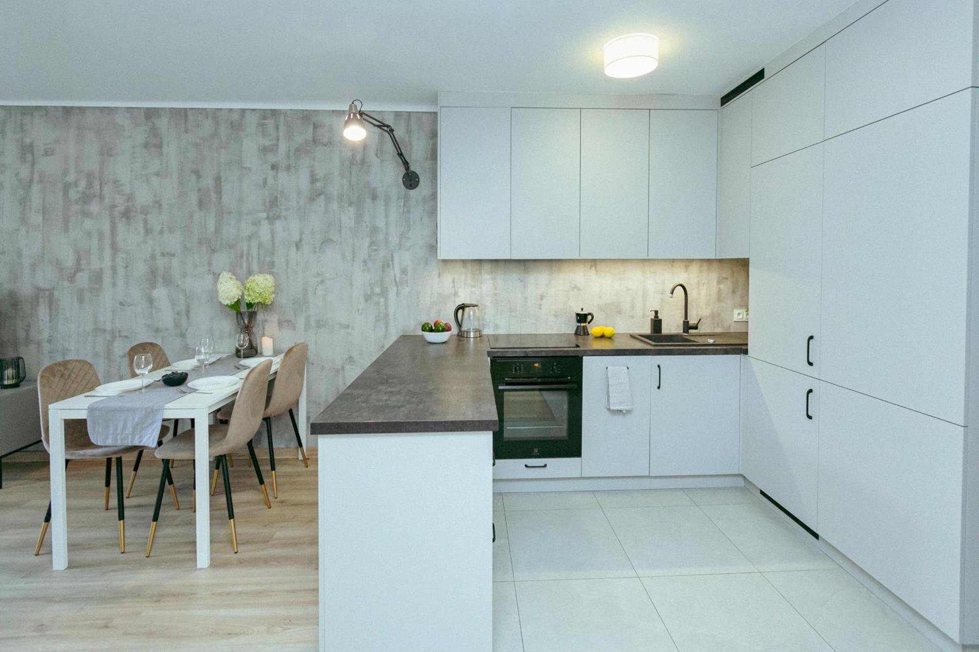 Chlodna 11 - 6 Os Apartament - Better Rental ワルシャワ エクステリア 写真